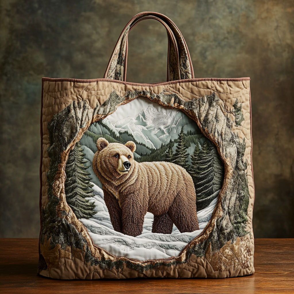 Vinter Skov Bjørn Quilted Tote Bag