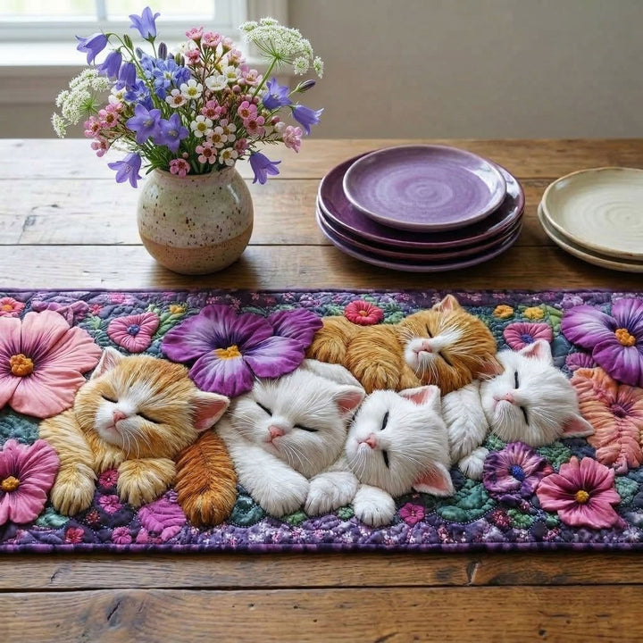Hyggelig Kattehvile Quilted Bordløber