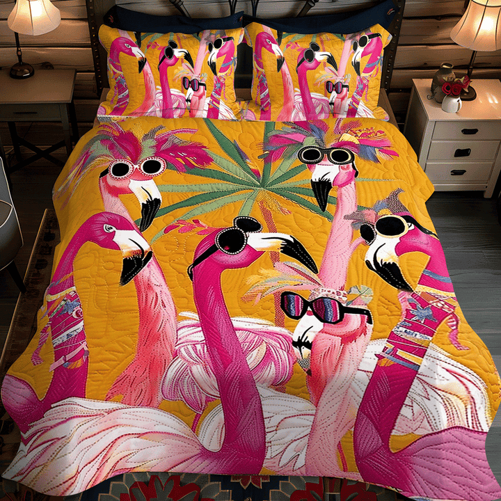 Flamingo Glow 3-Piece Quiltet Sengetøjssæt