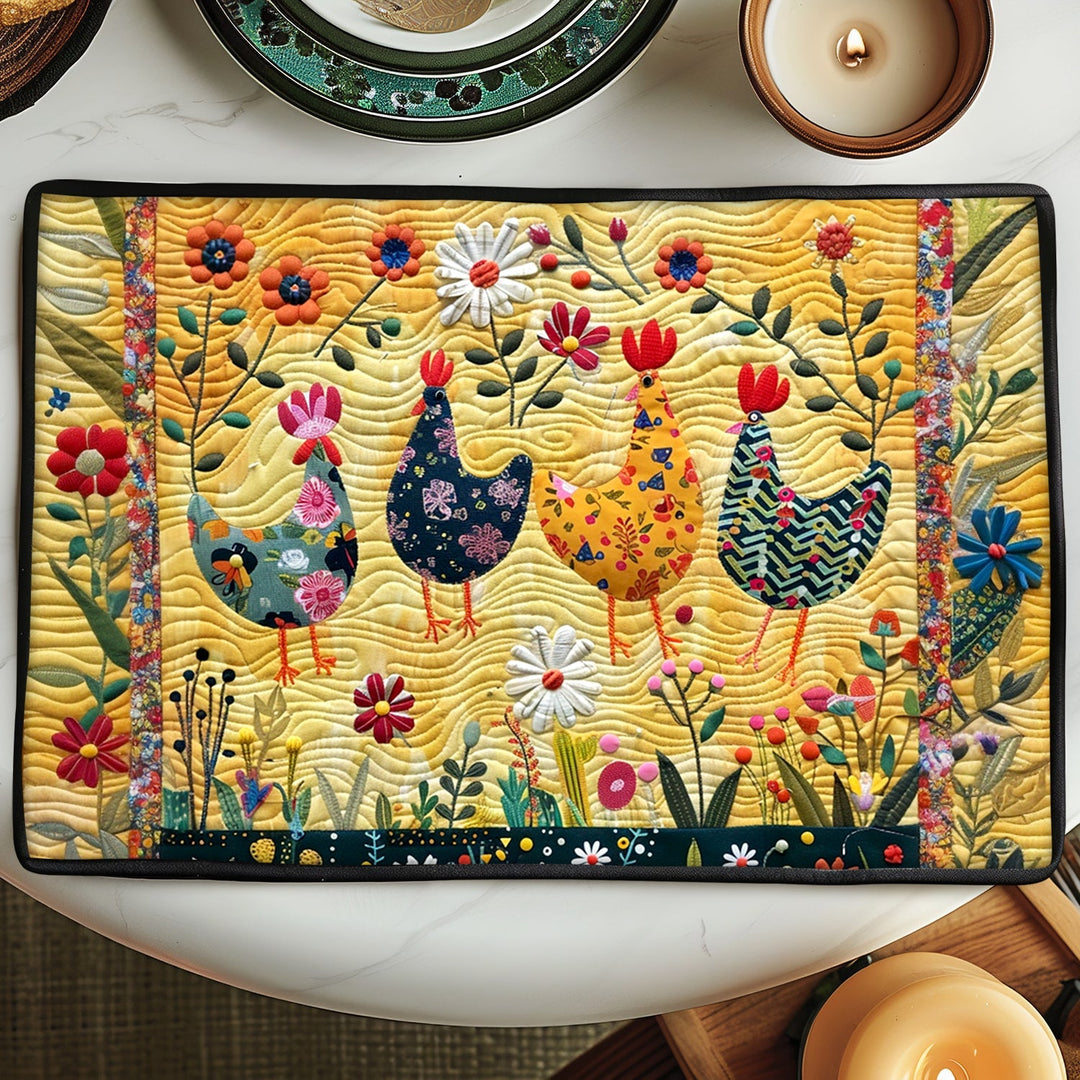 Blomsterfantasi Kyllinger Quilted Bordskåner