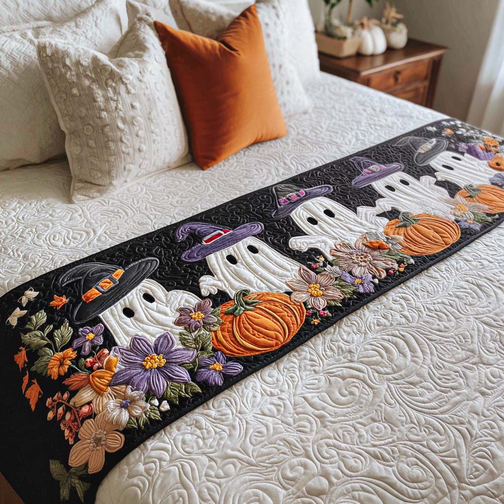 Spøgelsesagtig Glød Quilted Bed Runner