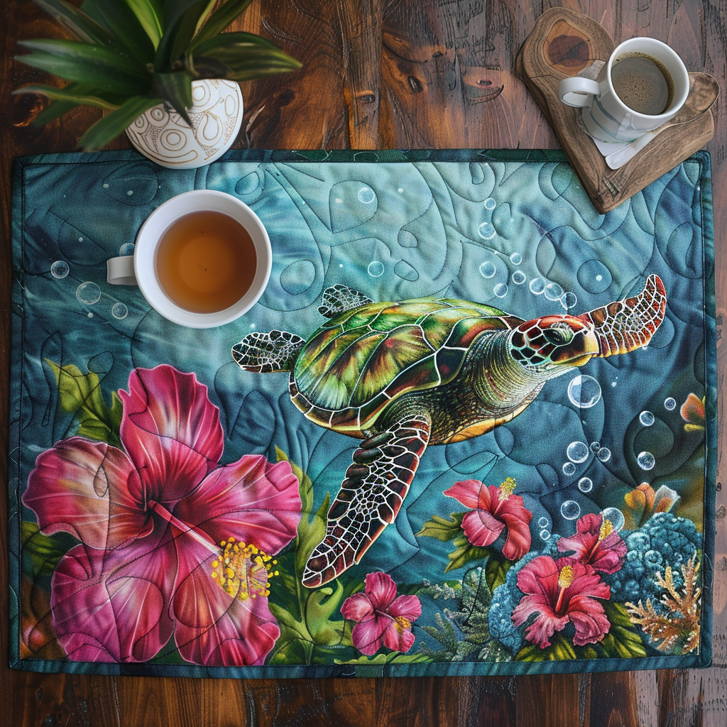 Hibiscus og Havskildpadde Quilted Bordskåner
