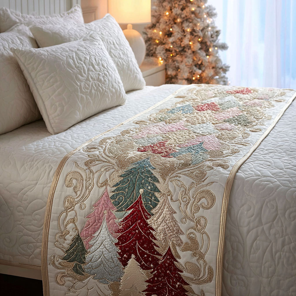Glædelig Gran Quilted Bed Runner