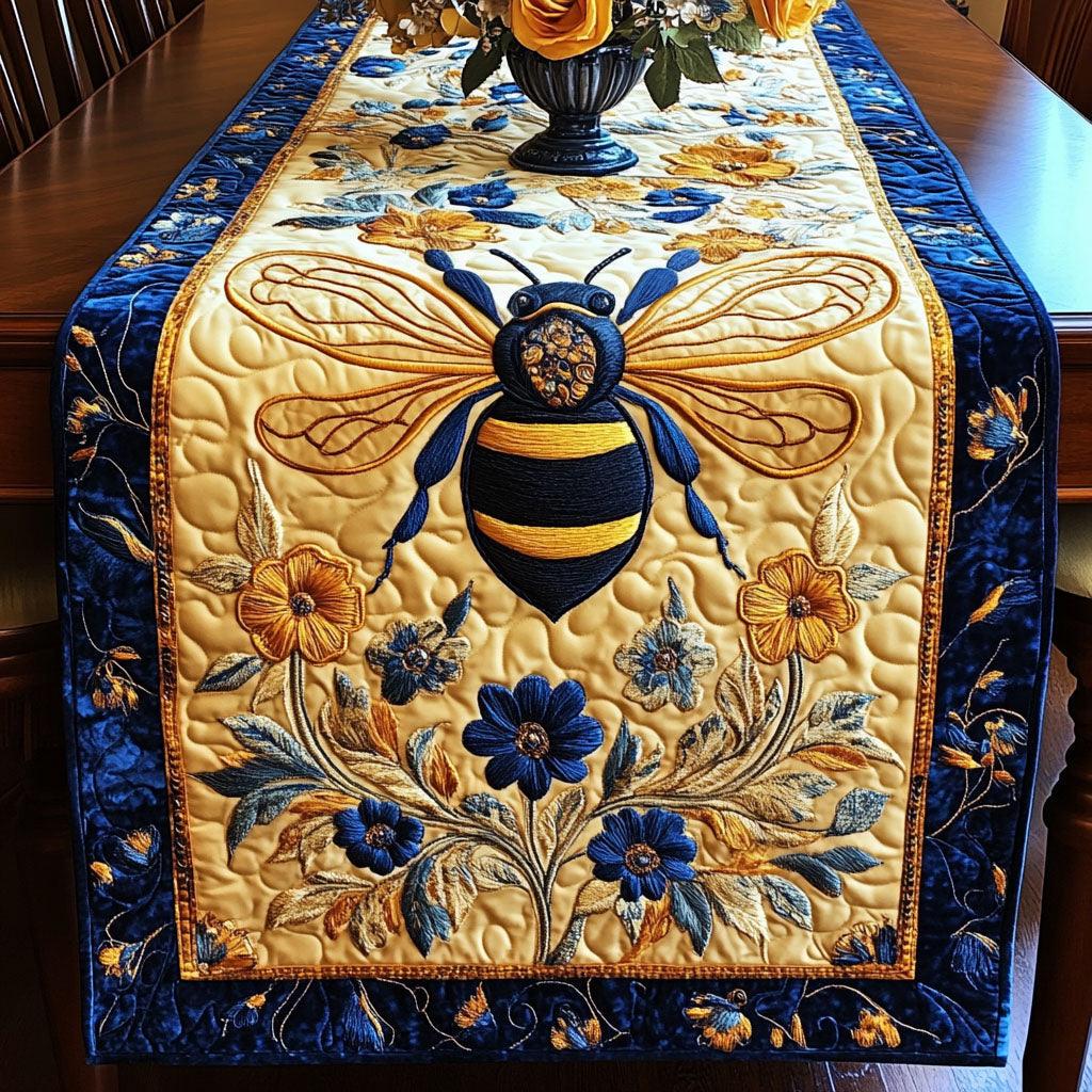 Sapphire Bee Quiltet Bordløber