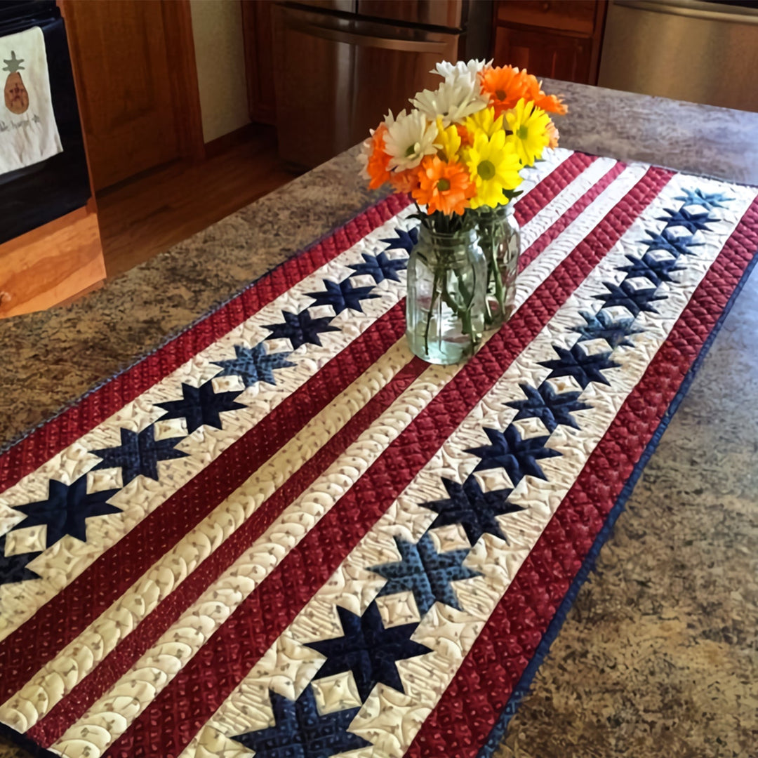 Stjerner og Striber Quilted Bordløber